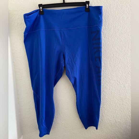 Nike Blue Ankle Cropped Performance Pants - Picture 1 of 9